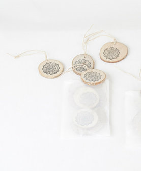 RESCUED! - WoodSlice set of 6 with lace