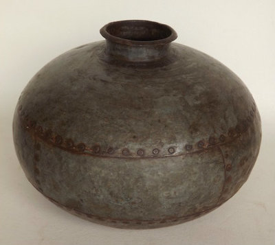 Nagouri pot old iron