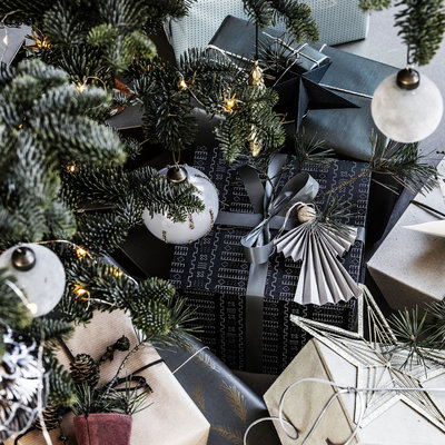 House Doctor - Kerstbal Gold details